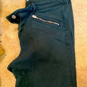 Women’s skinny pants